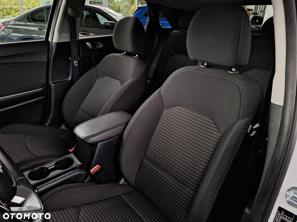 Kia Ceed 1.5 T-GDI M DCT - 22