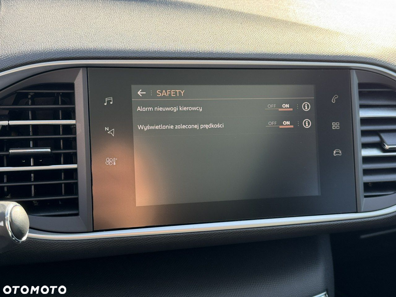 Peugeot 308 1.2 PureTech Business Line S&S - 41