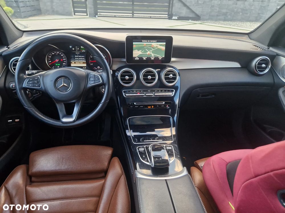 Mercedes-Benz GLC - 13