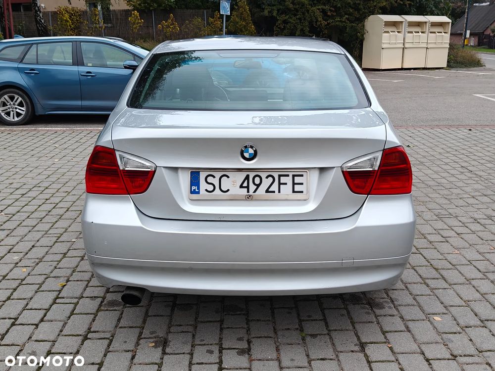 BMW Seria 3 318d - 9