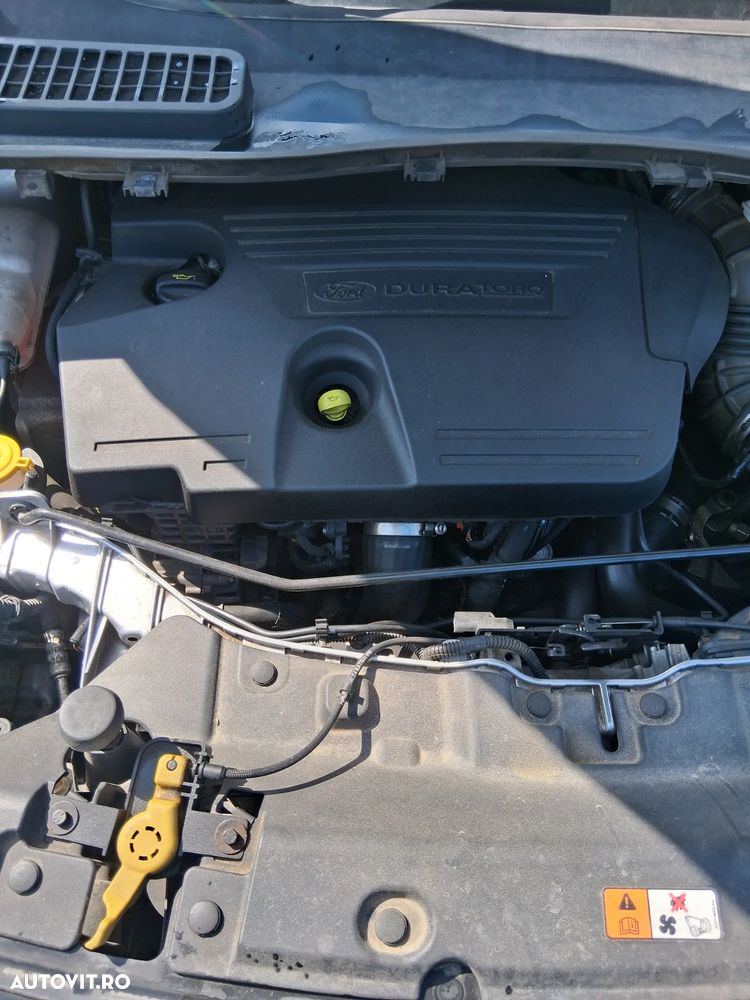 Ford Kuga 2.0 TDCi 2WD Titanium - 11