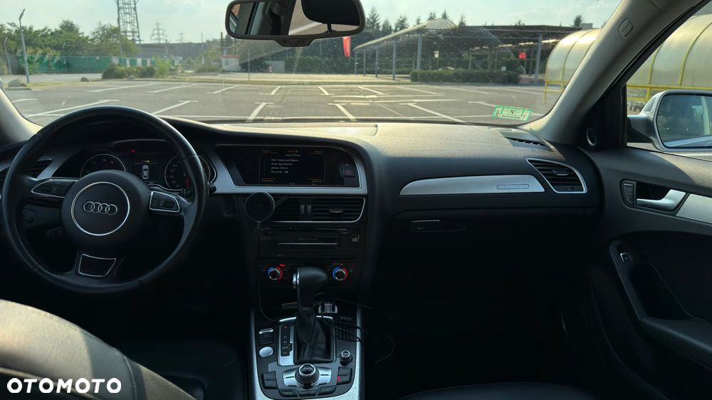 Audi A4 Limousine - 6