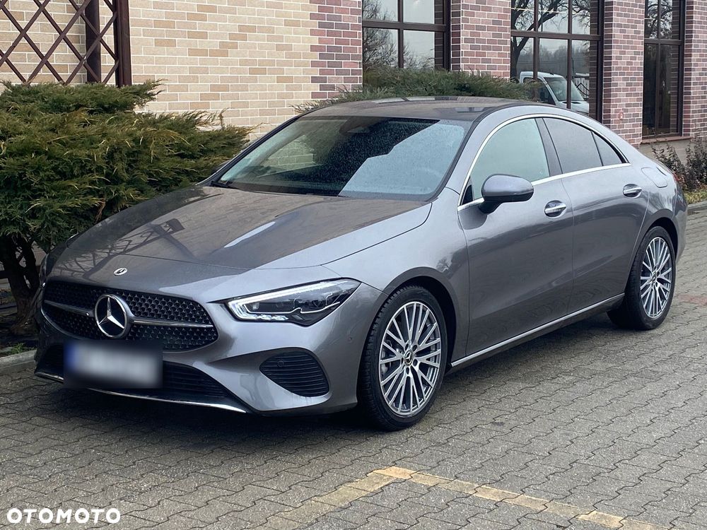 Mercedes-Benz CLA 180 Progressive 7G-DCT - 2