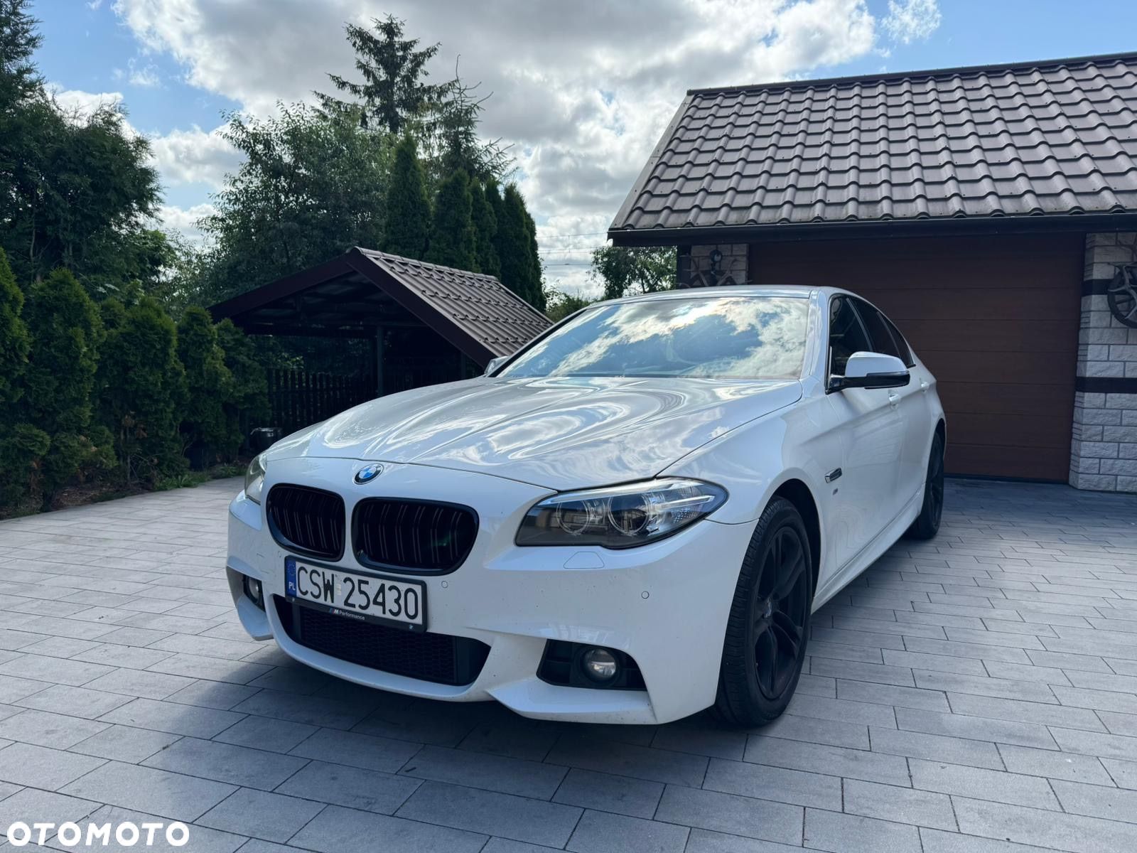 BMW Seria 5 525d xDrive - 1