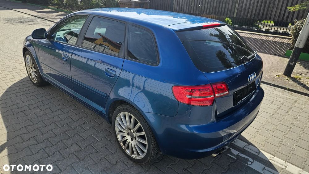 Audi A3 Sportback - 4