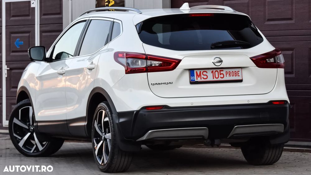 Nissan Qashqai 1.6 DCI Xtronic TEKNA - 4