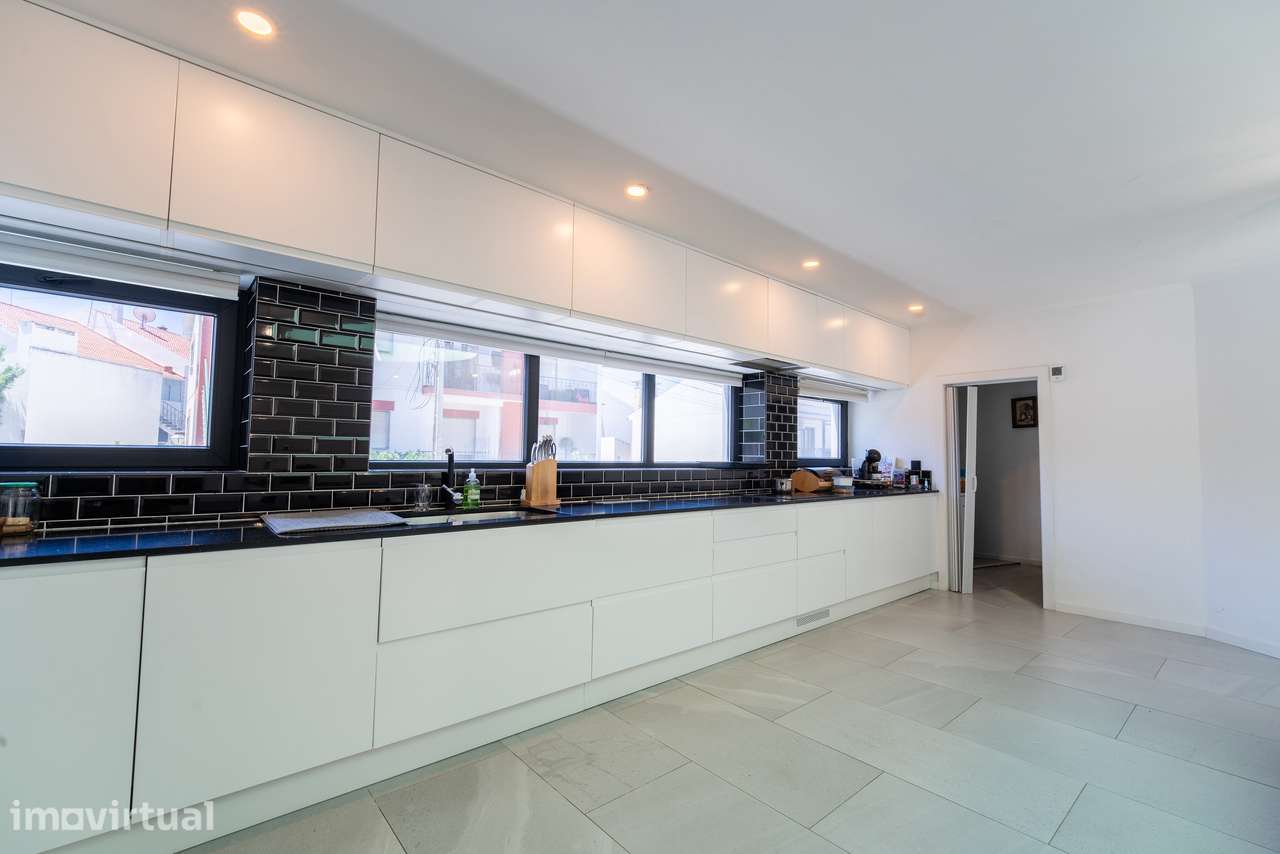 EXCLUSIVA MORADIA DE LUXO CONTEMPORÂNEA COM PISCINA | MONTEMOR-O-NOVO - Grande imagem: 5/44