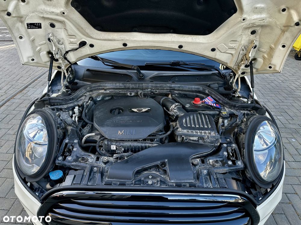 MINI Cooper Standard - 12