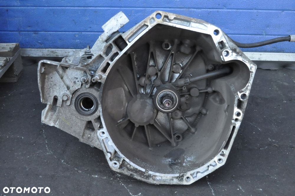 RENAULT MEGANE III SCENIC 1.5 DCI 81kW 110KM SKRZYNIA TL4A056 203tys km - 1