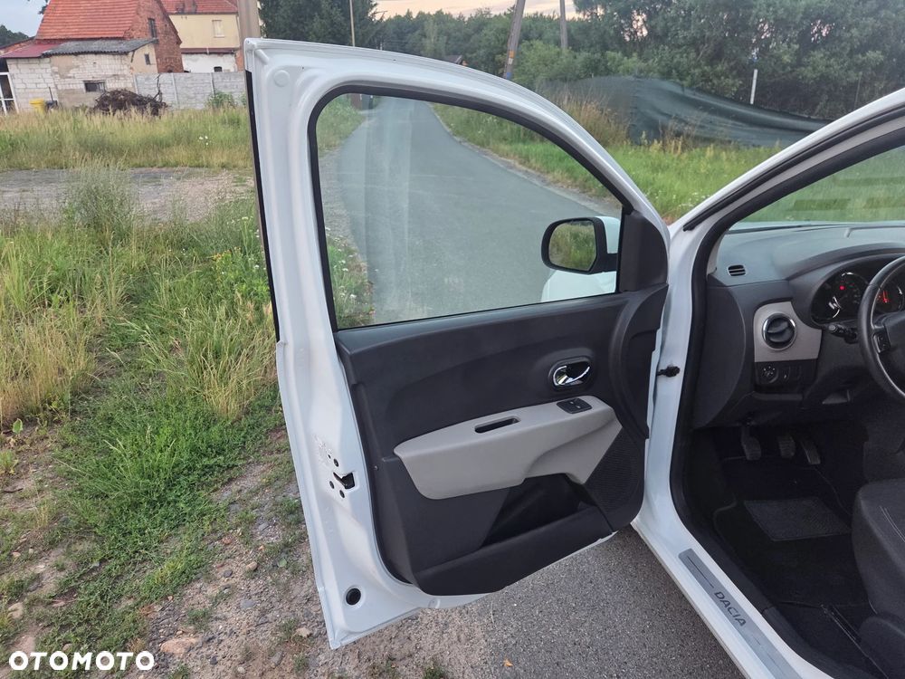 Dacia Lodgy SCe 100 Laureate - 11