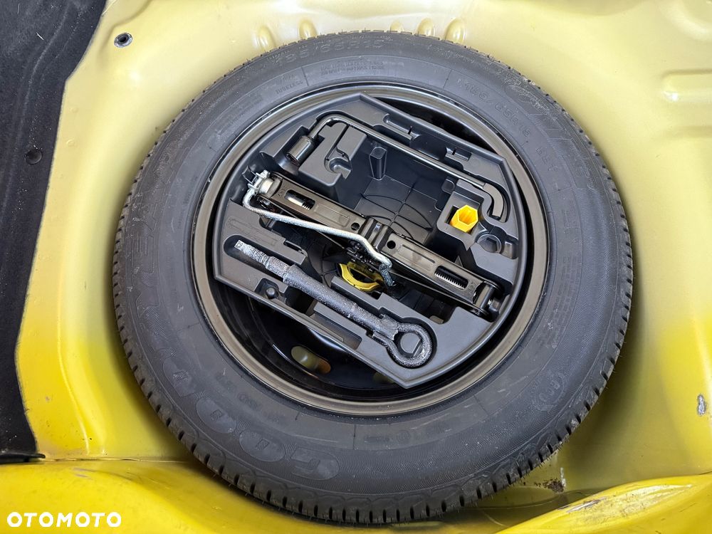 Citroën C4 Cactus 1.2 PureTech Shine - 24