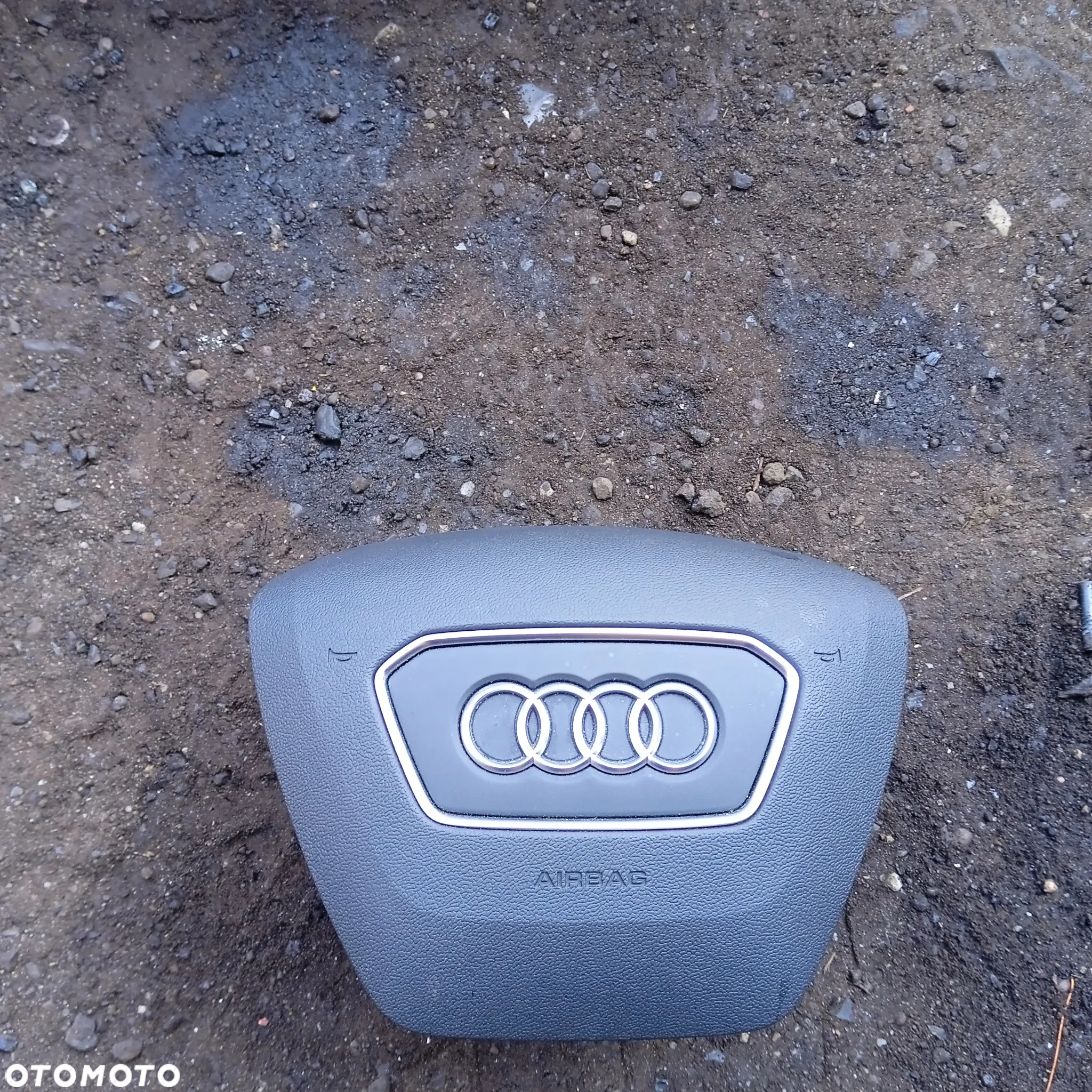 Konsola poduszki Airbag Audi A6 C8 - 9