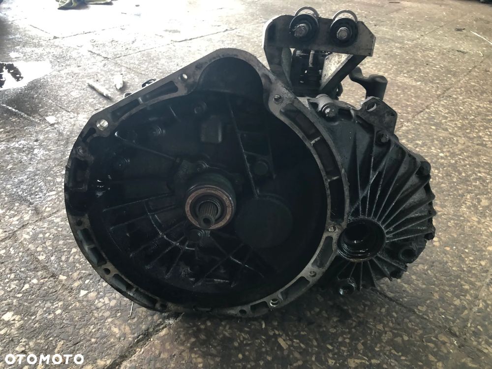 skrzynia biegów mercedes 1.7 CDI R1683610402 - 1