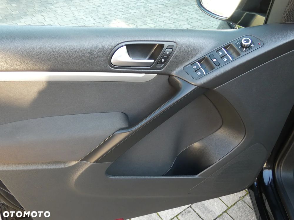 Volkswagen Tiguan 2.0 TDI DPF 4Motion Exclusive - 9
