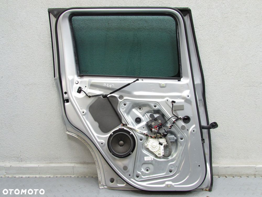 SKODA YETI LIFT 12-17 DRZWI TYL LEWA STRONA KOMPLETNE Z SZYBA ZAMKIEM LA7W - 5