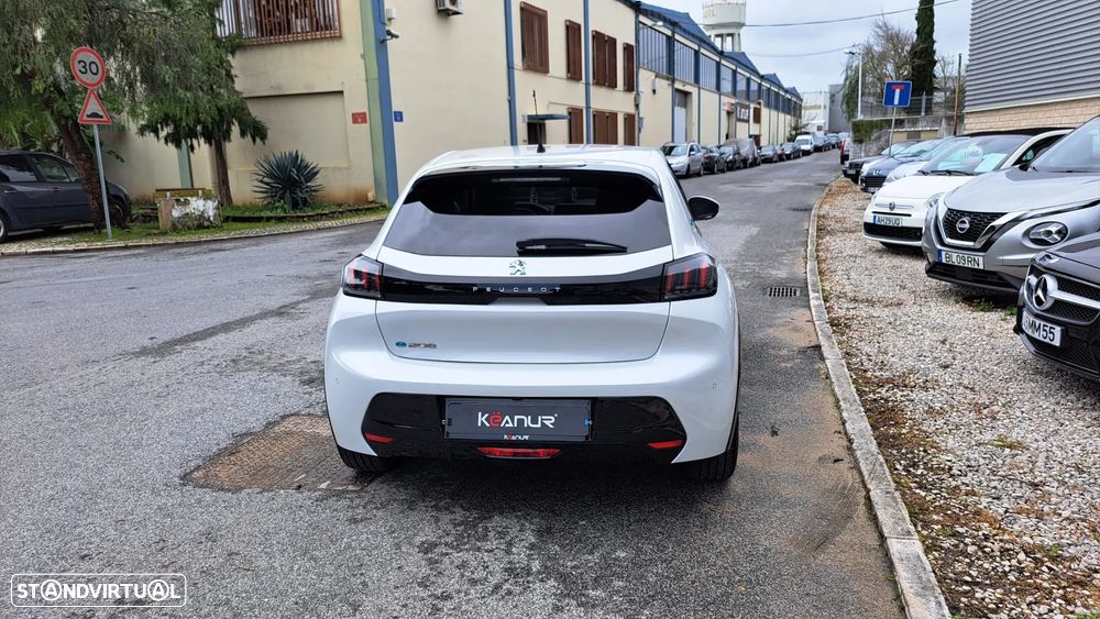 Peugeot e-208 50 kWh Allure - 21