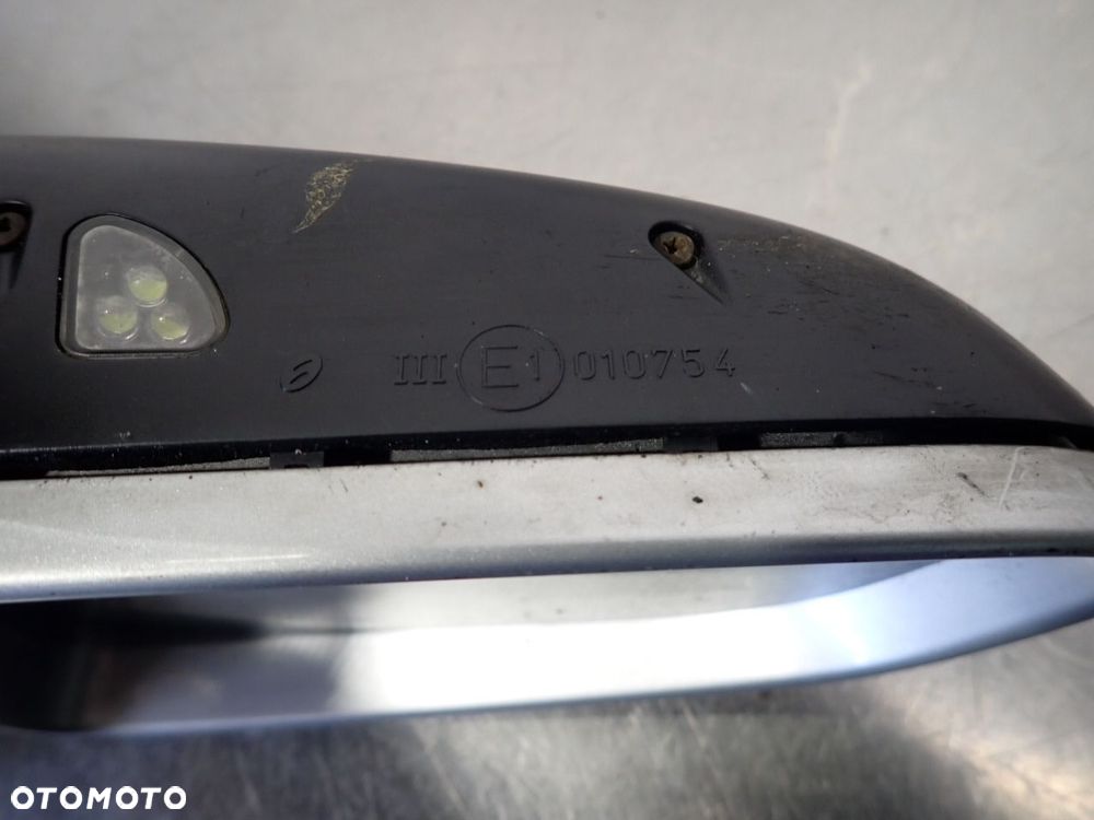 LUSTERKO LEWE ELEKTRYCZNE AUDI A6 C6 - 3