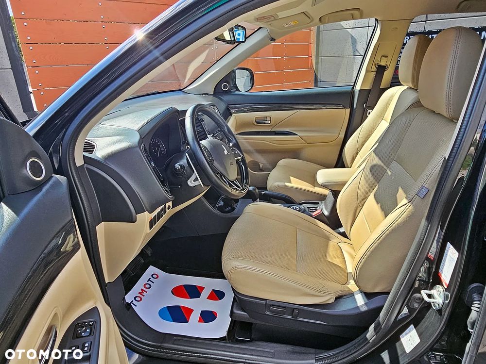 Mitsubishi Outlander 2.0 4WD CVT Diamant+ - 14