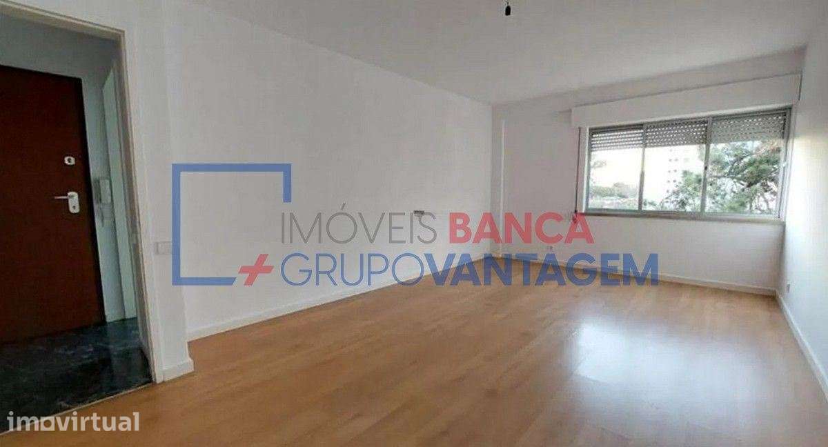 Apartamento T2 - Rio de Mouro - Grande imagem: 2/19