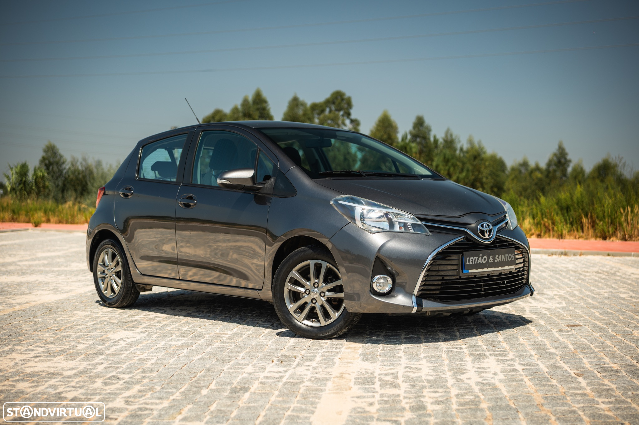 Toyota Yaris 1.0 VVT-i Comfort +PS Style +P.Techno - 31
