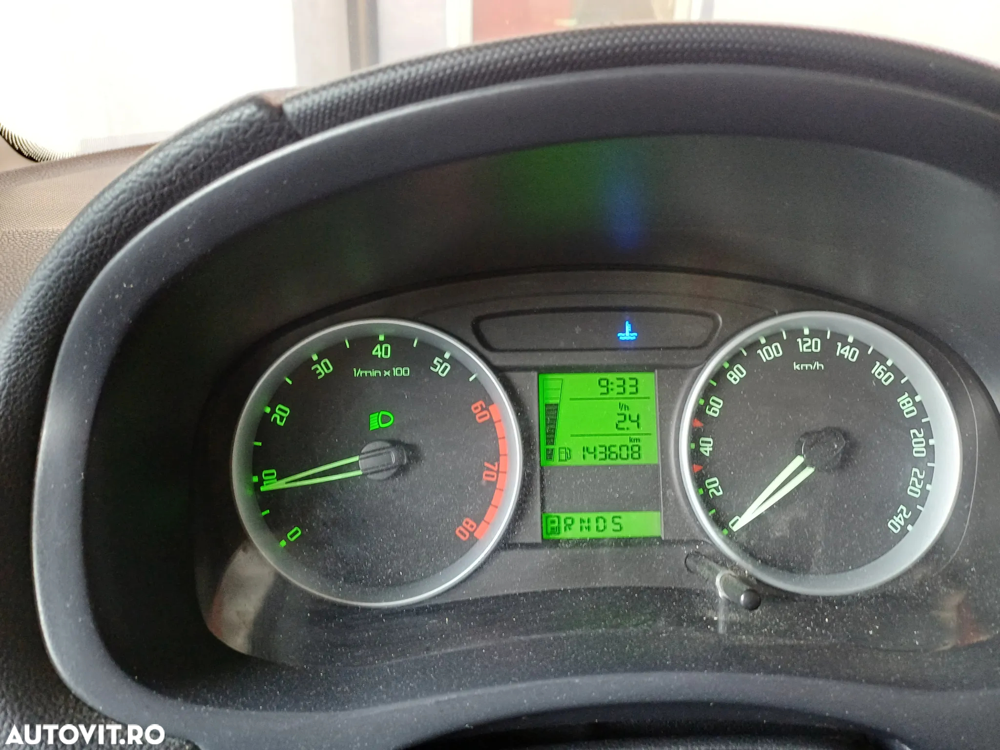 Skoda Fabia 1.6 16V Combi Tiptronic Ambiente - 9