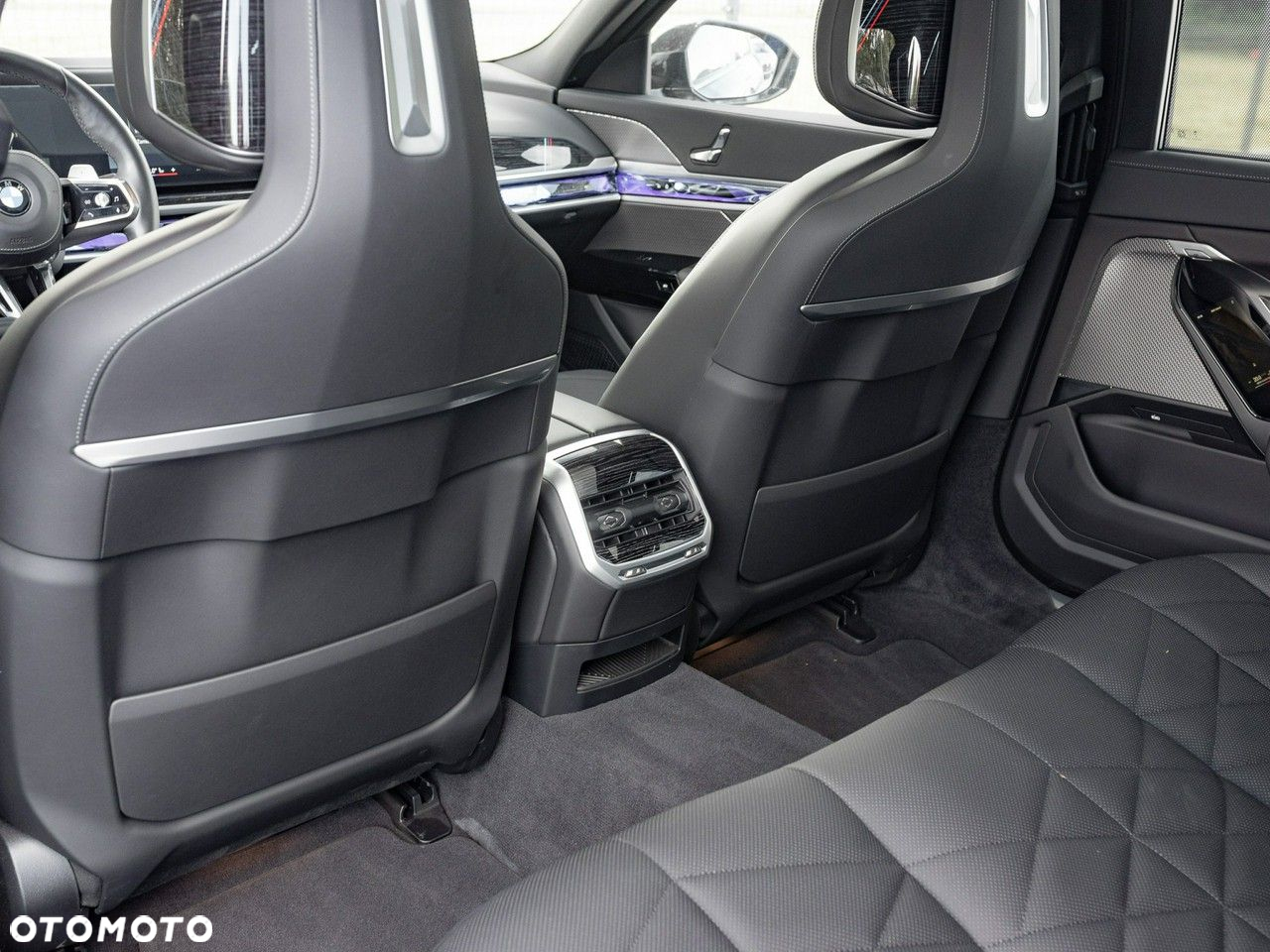 BMW Seria 7 - 23