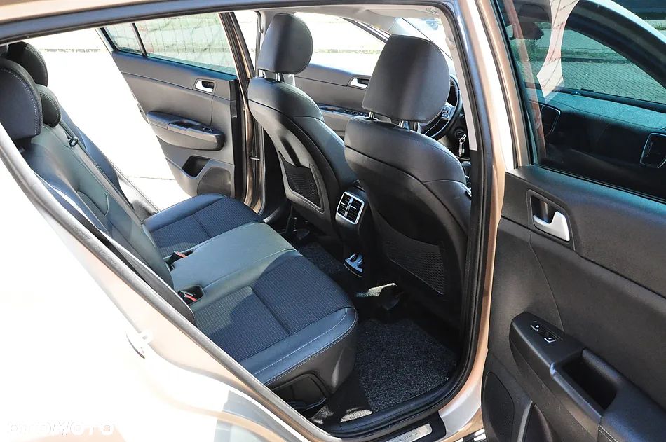Kia Sportage 1.7 CRDI 2WD ISG GT Line - 29