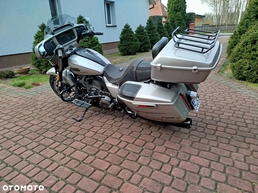 Harley-Davidson Touring Street Glide - 8