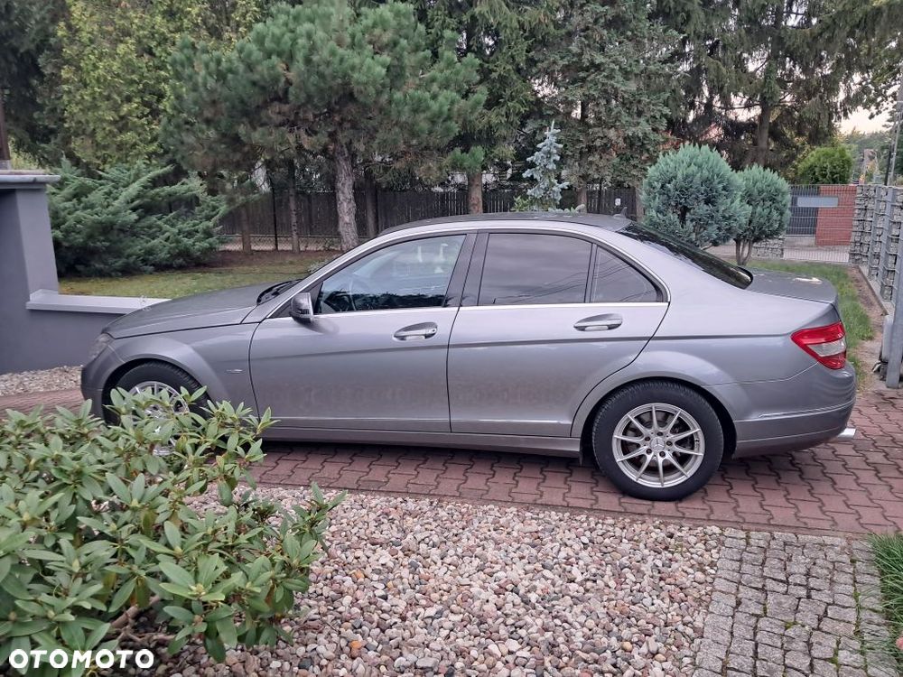 Mercedes-Benz Klasa C 220 CDI DPF Automatik BlueEFFICIENCY Elegance - 3