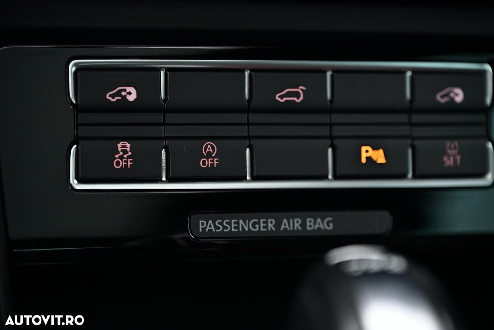 Volkswagen Sharan 2.0 TDI DSG Blue Motion Match - 25