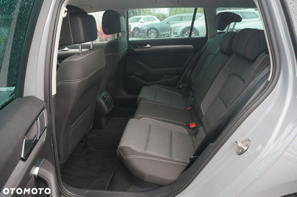 Volkswagen Passat Variant 1.5 TSI EVO Business DSG - 26