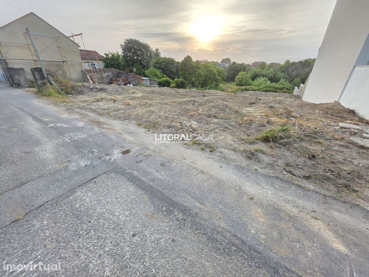 Terreno para Construção de Moradia - 907 m2 - Grande imagem: 5/19