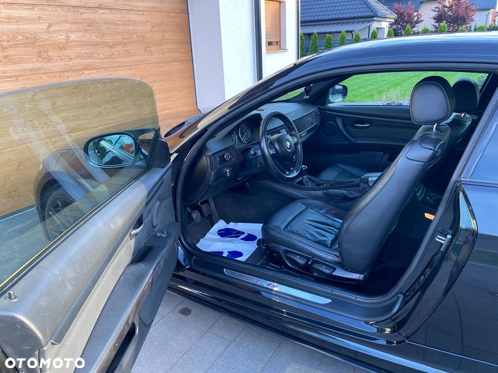 BMW Seria 3 320i Edition Exclusive - 16