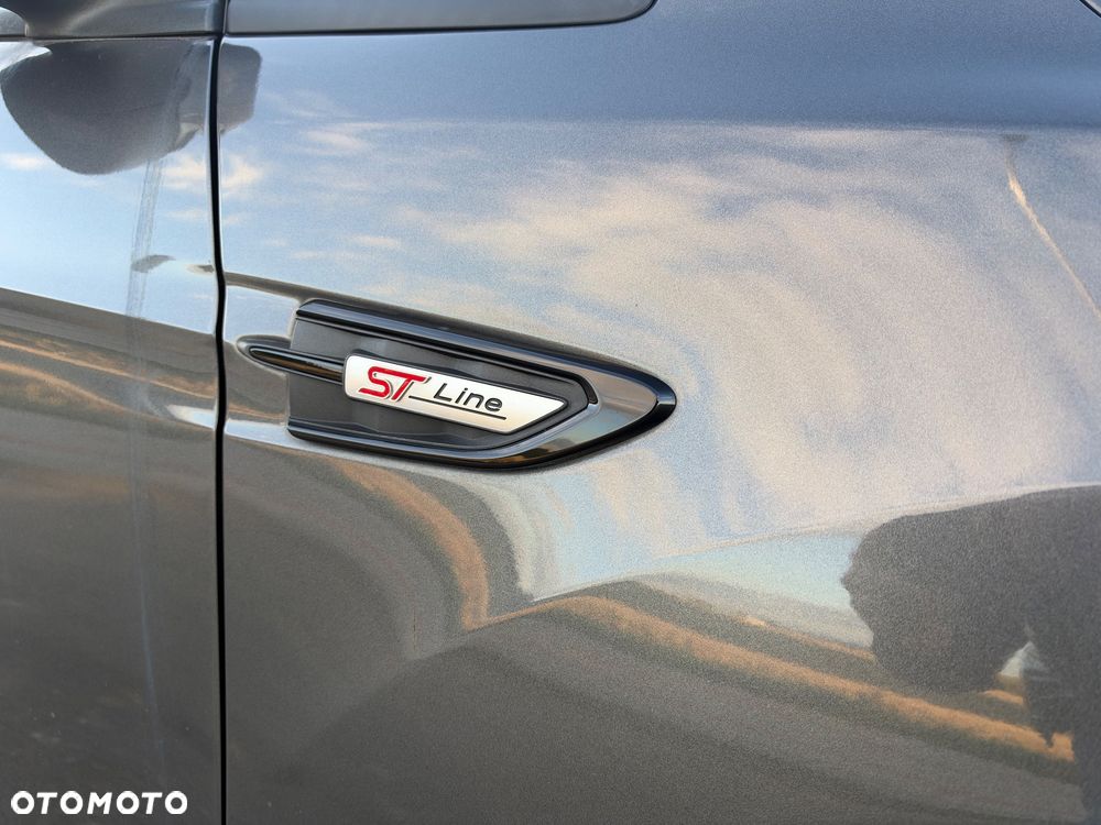 Ford Kuga - 23