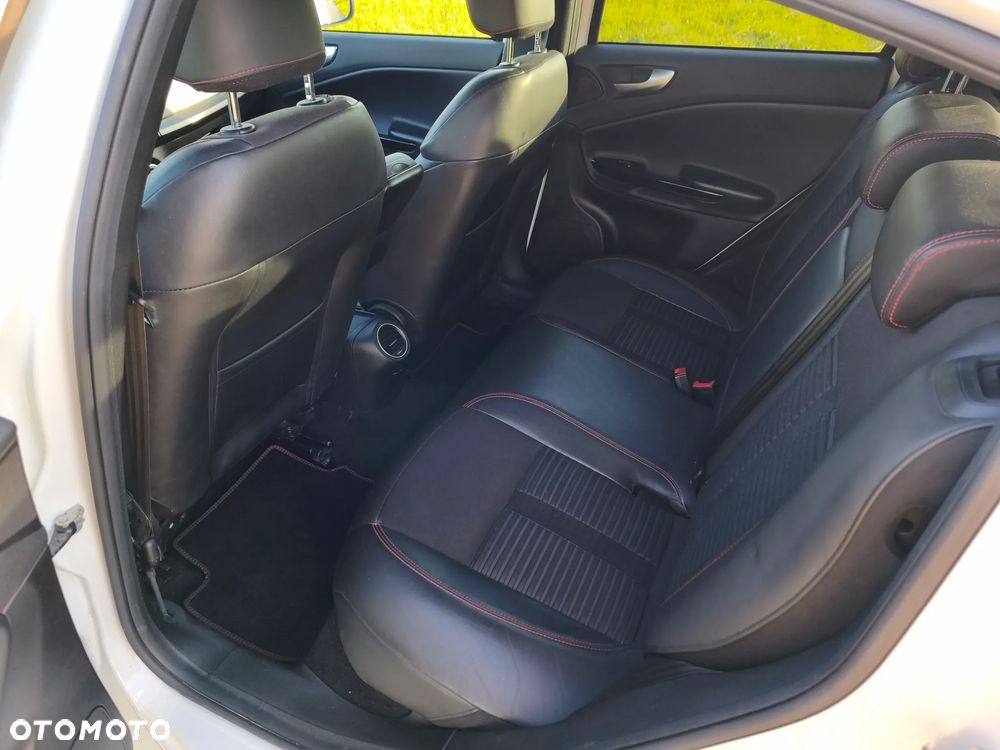 Alfa Romeo Giulietta 1.4 TB MultiAir Distinctive - 18