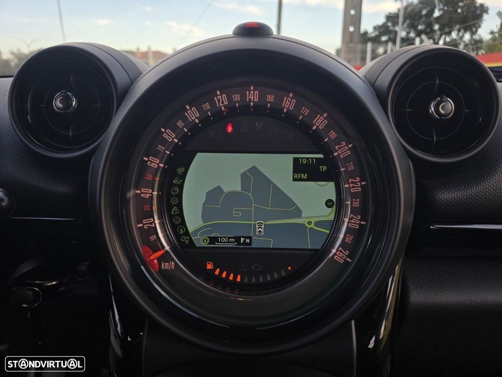 MINI Countryman Cooper D - 18