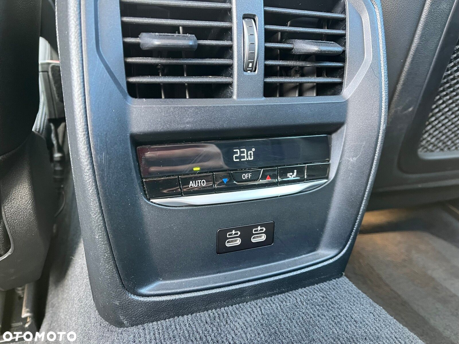 BMW Seria 3 318i - 25