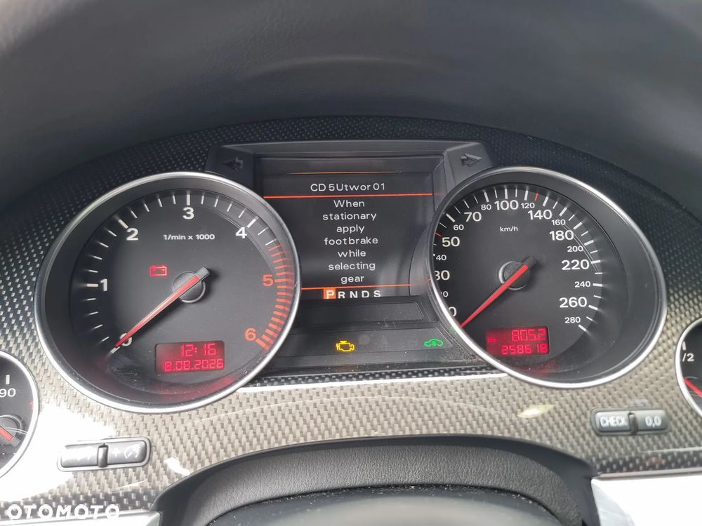 Audi A8 4.2 TDI Quattro - 10