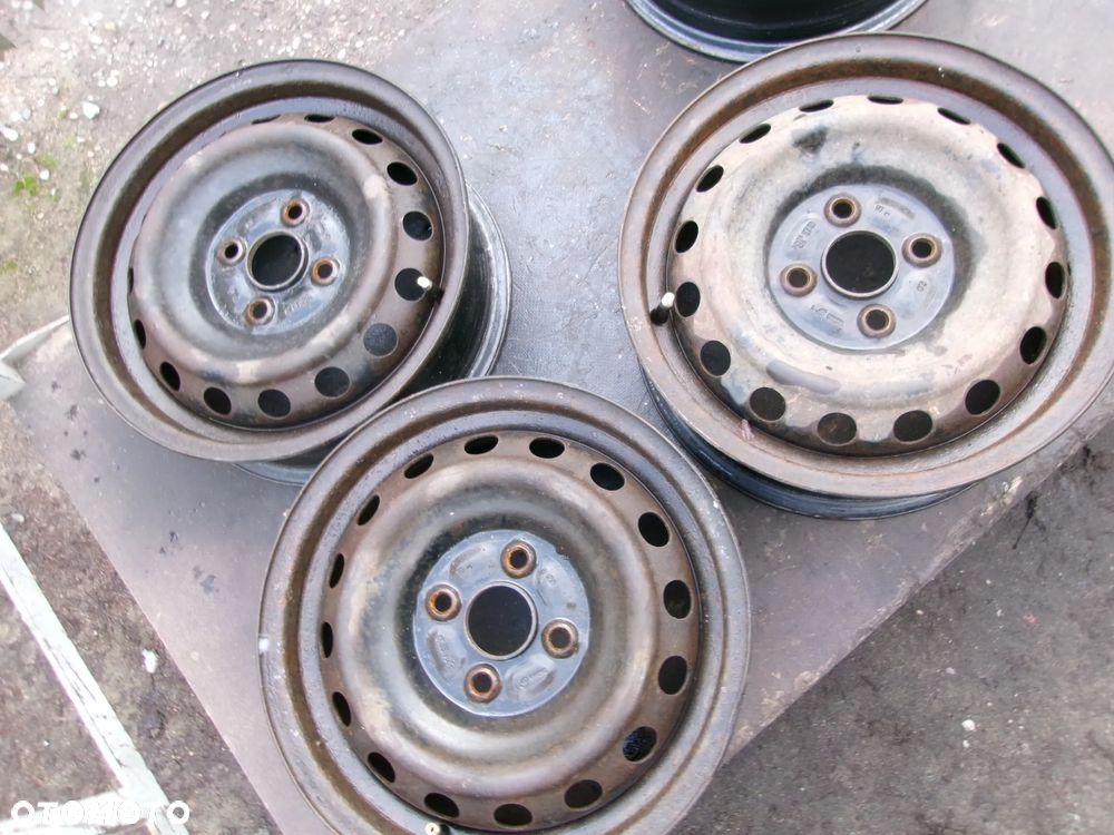 FELGA FELGI STAL 14 CALI TOYOTA YARIS II  III 4X100 - 1