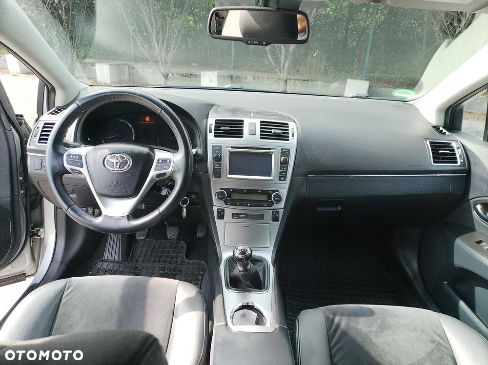 Toyota Avensis - 5