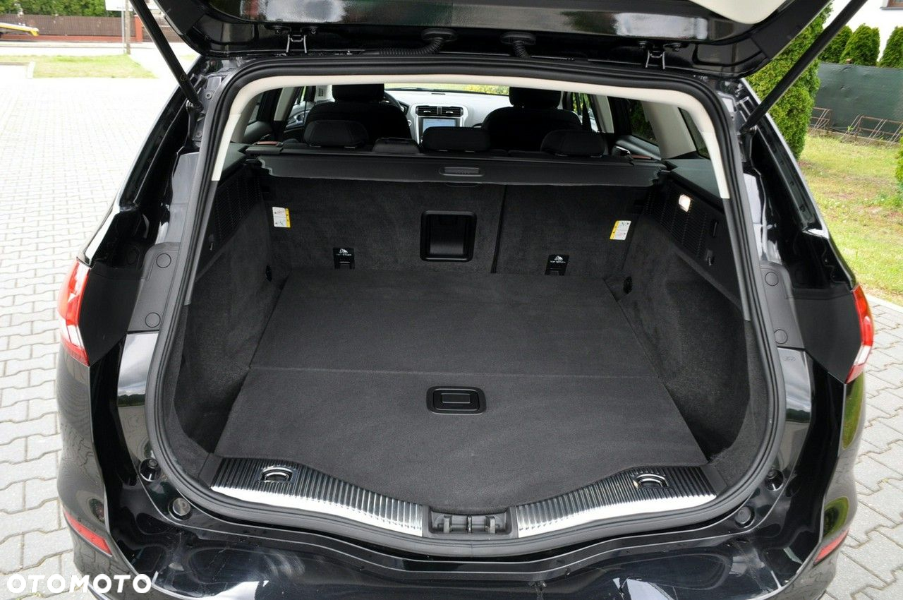 Ford Mondeo - 38