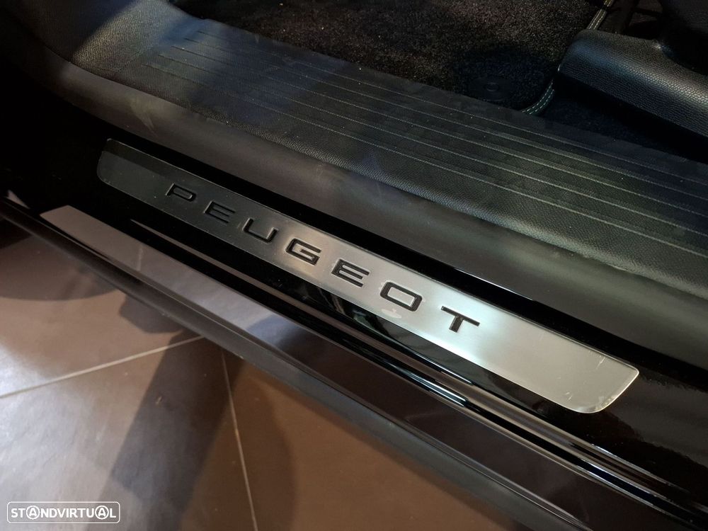 Peugeot 5008 1.6 Plug-in Hybrid GT e-DCS7 - 23