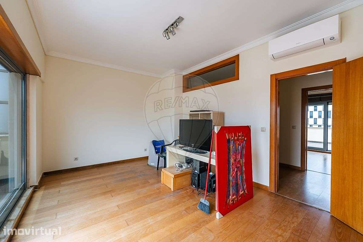 Apartamento T4 para venda - Grande imagem: 3/16
