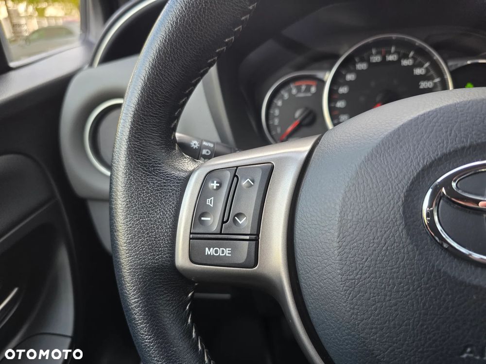 Toyota Yaris - 27