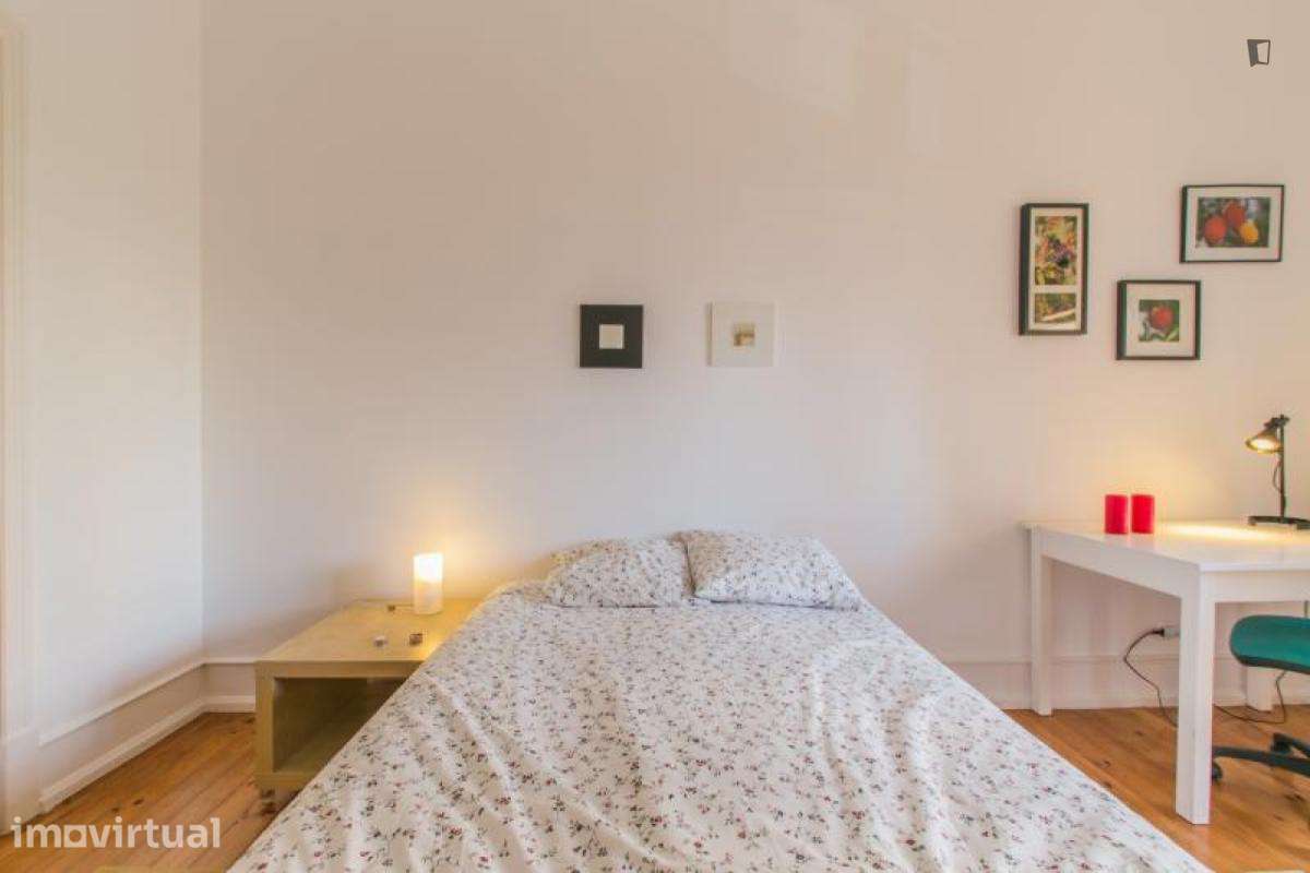 Quarto - localizado em Sete Rios Lisbon - Grande imagem: 5/10