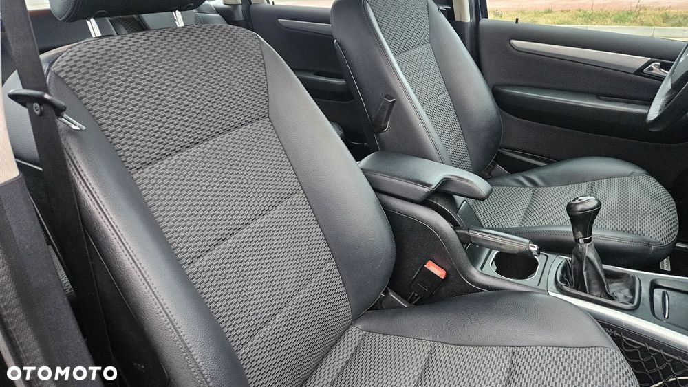 Mercedes-Benz Klasa B 200 CDI Elegance DPF Edition 10 - 38