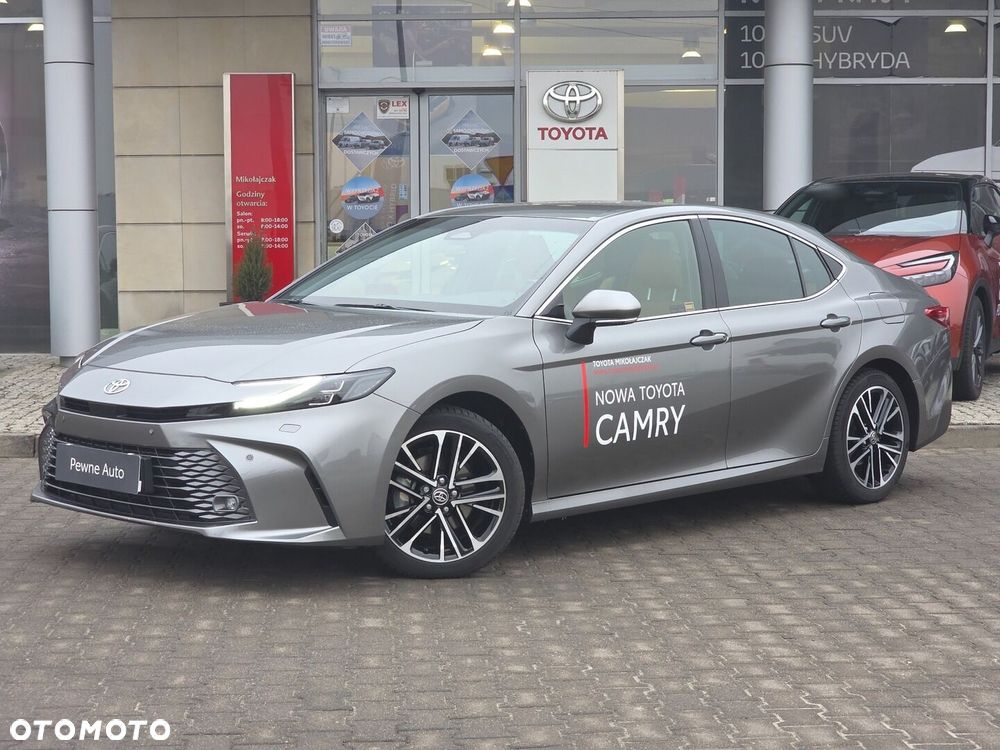 Toyota Camry - 2