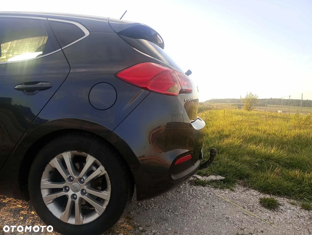 Kia Ceed Cee'd 1.6 CRDi M - 4