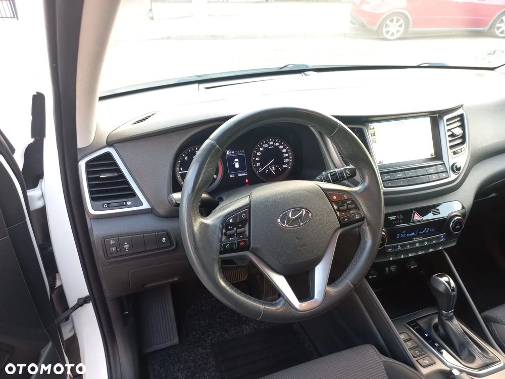 Hyundai Tucson blue 1.7 CRDi 2WD DCT Style - 21