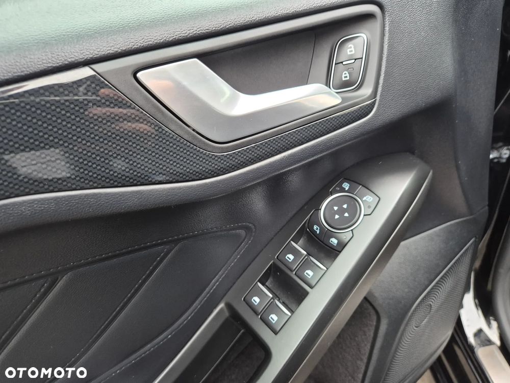 Ford Focus 1.5 EcoBlue STart-Stopp-System ST-LINE - 32